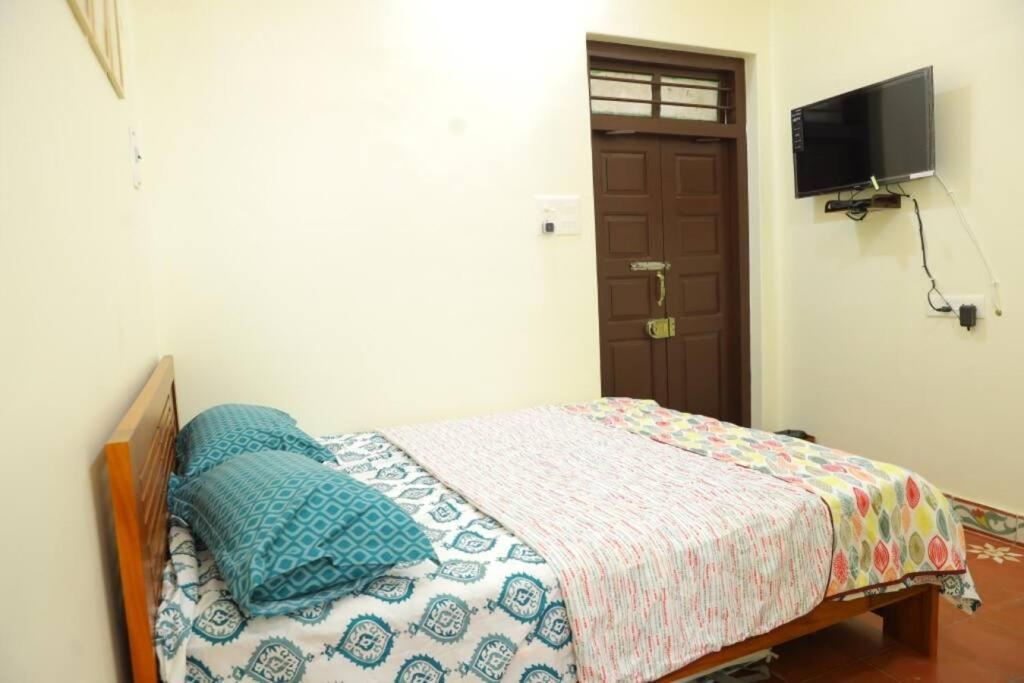 Heritage Home With 3 Bed/3 Bath With Kitchen In A Residential Neighborhood. Madurai Eksteriør bilde