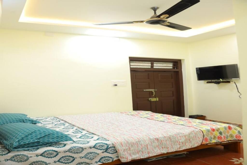 Heritage Home With 3 Bed/3 Bath With Kitchen In A Residential Neighborhood. Madurai Eksteriør bilde